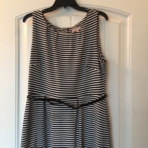 Black and White Stripes Dress with Pockets